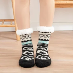 Chaussettes Pilou Noires Avec Cœur Gris(Chaussette Pilou Noire Coeur Gris)