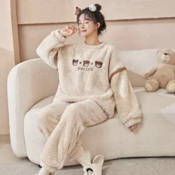 Pyjama Pilou Couple Manches Longues Avec Motif Ours(Pyjama Pilou Couple) -Pyjama Original S6aa4601a629040af90672dd0827066b43