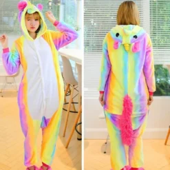 Pyjama Licorne Femme ARC-EN-CIEL(Pyjama Licorne Femme Arc En Ciel) -Pyjama Original pyjama licorne arc en ciel montage